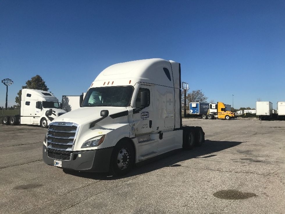 Sleeper Tractor-Heavy Duty Tractors-Freightliner-2022-T12664ST-Lincoln-NE-571,069\n\t\tmiles-$ 63,500 - Image 3