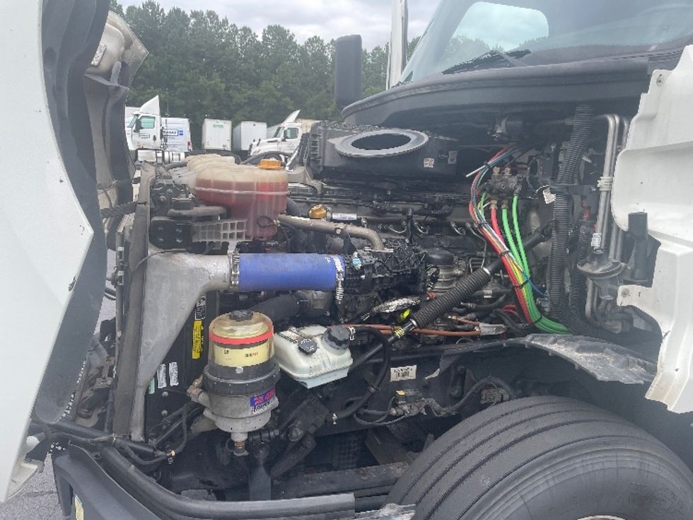 Sleeper Tractor-Heavy Duty Tractors-Freightliner-2022-T12664ST-Lithia Springs-GA-454,372\n\t\tmiles-$ 75,750 - Image 20