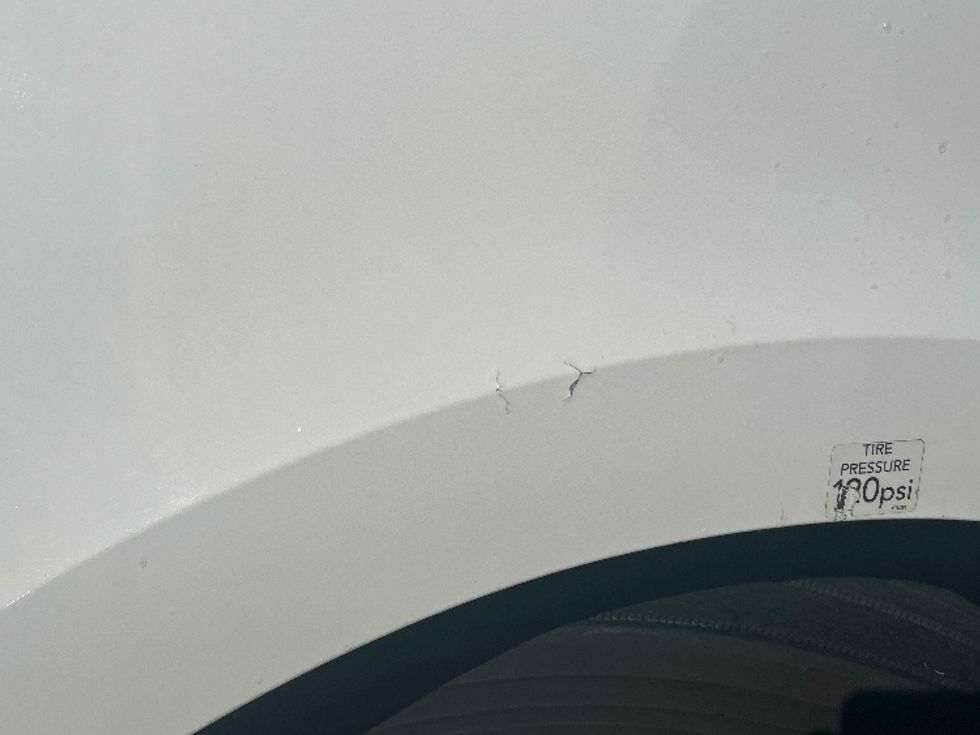 Sleeper Tractor-Heavy Duty Tractors-Freightliner-2022-T12664ST-Lithia Springs-GA-770,620\n\t\tmiles-$ 58,000 - Image 24