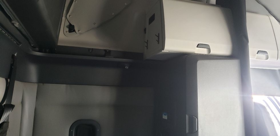 Sleeper Tractor-Heavy Duty Tractors-Freightliner-2022-T12664ST-Little Rock-AR-428,868\n\t\tmiles-$ 75,000 - Image 18