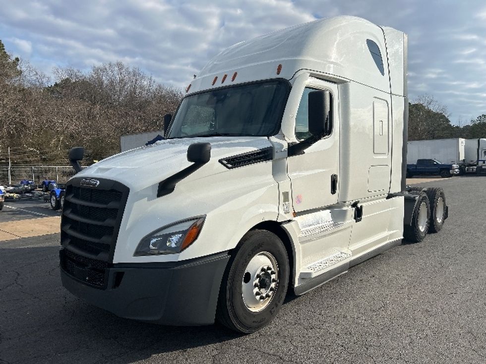 Sleeper Tractor-Heavy Duty Tractors-Freightliner-2022-T12664ST-Little Rock-AR-428,868\n\t\tmiles-$ 75,000 - Image 3