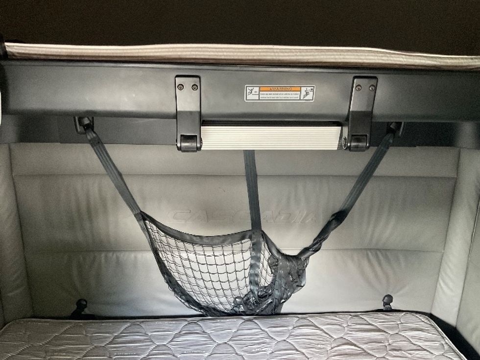 Sleeper Tractor-Heavy Duty Tractors-Freightliner-2022-T12664ST-Little Rock-AR-477,409\n\t\tmiles-$ 73,500 - Image 16