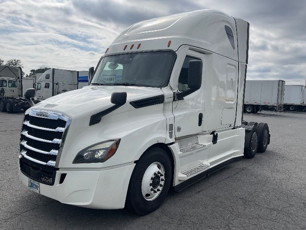 Sleeper Tractor-Heavy Duty Tractors-Freightliner-2022-T12664ST-Little Rock-AR-477,409\n\t\tmiles-$ 73,500 - Image 3