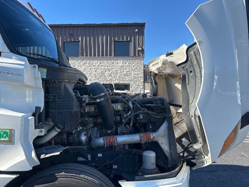 Sleeper Tractor-Heavy Duty Tractors-Freightliner-2022-T12664ST-Louisville-KY-545,251\n\t\tmiles-$ 73,250 - Image 20