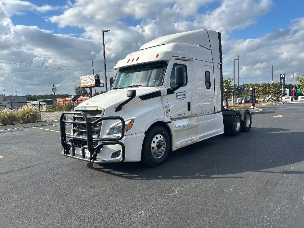 Sleeper Tractor-Heavy Duty Tractors-Freightliner-2022-T12664ST-Lowell-AR-385,072\n\t\tmiles-$ 91,250 - Image 3