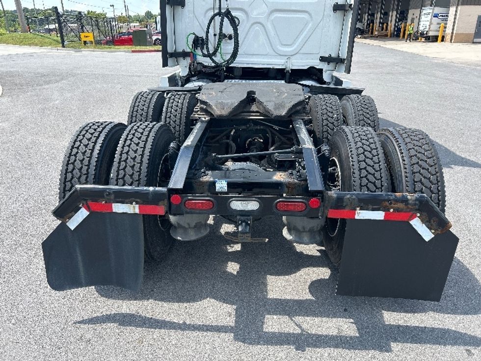 Sleeper Tractor-Heavy Duty Tractors-Freightliner-2022-T12664ST-Lowell-AR-602,025\n\t\tmiles-$ 63,000 - Image 6