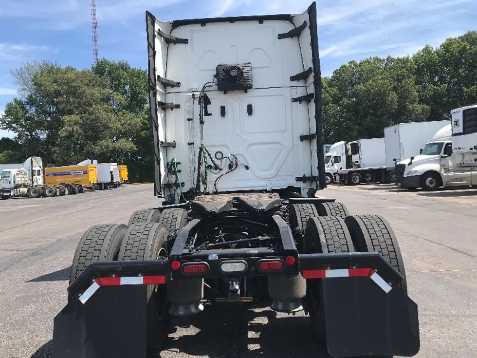 Sleeper Tractor-Heavy Duty Tractors-Freightliner-2022-T12664ST-Memphis-TN-203,721\n\t\tmiles-$ 100,500 - Image 24