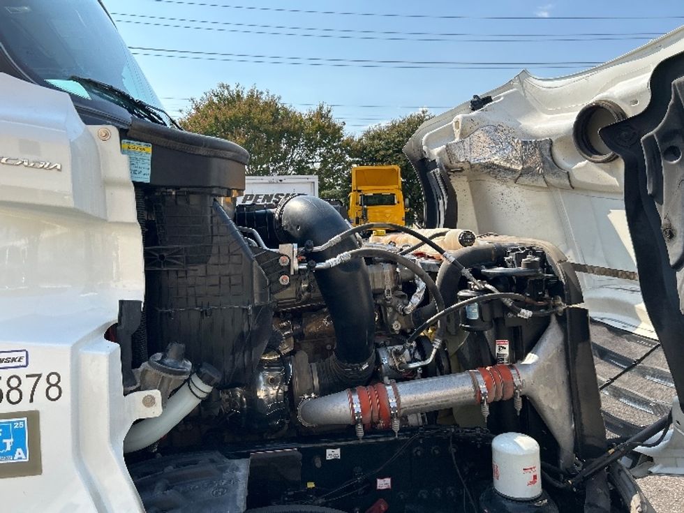 Sleeper Tractor-Heavy Duty Tractors-Freightliner-2022-T12664ST-Memphis-TN-250,229\n\t\tmiles-$ 96,250 - Image 20