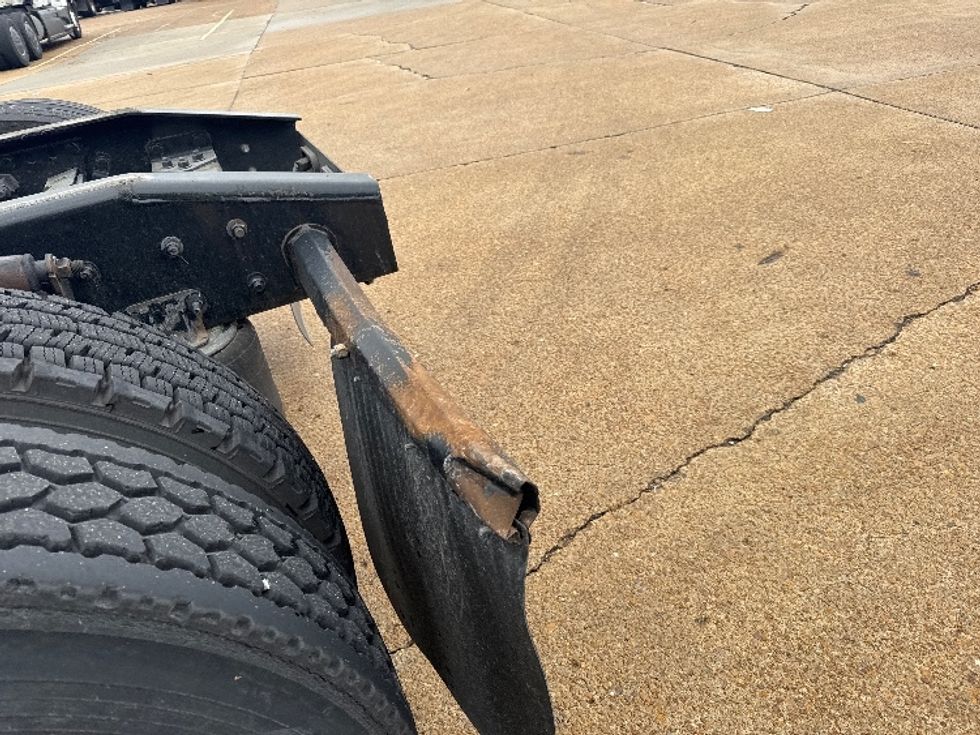 Sleeper Tractor-Heavy Duty Tractors-Freightliner-2022-T12664ST-Memphis-TN-418,325\n\t\tmiles-$ 78,000 - Image 24