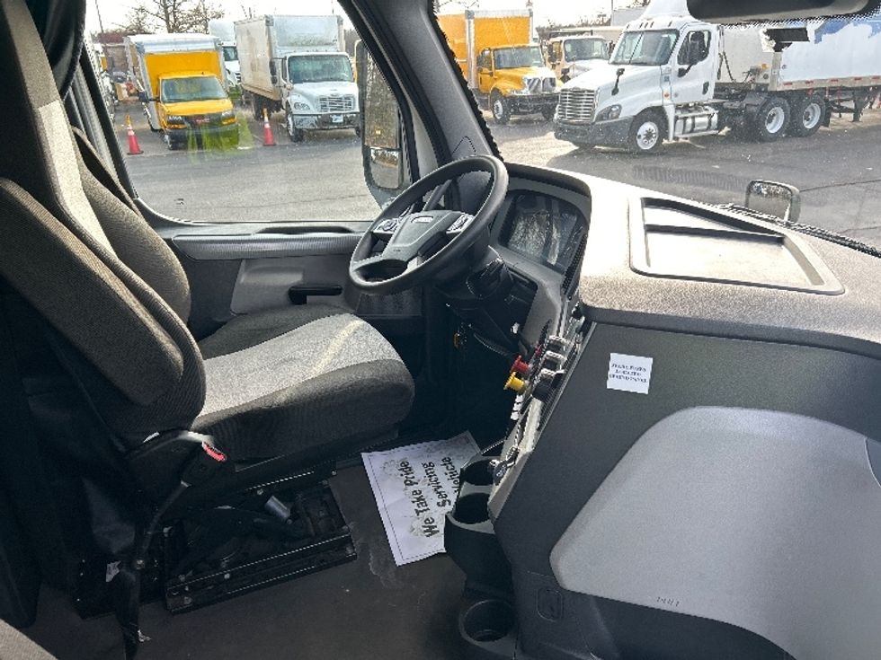 Sleeper Tractor-Heavy Duty Tractors-Freightliner-2022-T12664ST-Memphis-TN-445,274\n\t\tmiles-$ 73,750 - Image 15