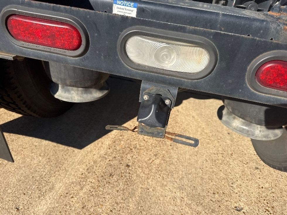 Sleeper Tractor-Heavy Duty Tractors-Freightliner-2022-T12664ST-Memphis-TN-458,458\n\t\tmiles-$ 70,250 - Image 23