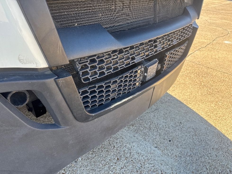 Sleeper Tractor-Heavy Duty Tractors-Freightliner-2022-T12664ST-Memphis-TN-458,458\n\t\tmiles-$ 70,250 - Image 24