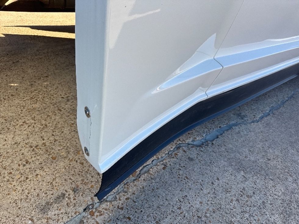 Sleeper Tractor-Heavy Duty Tractors-Freightliner-2022-T12664ST-Memphis-TN-458,458\n\t\tmiles-$ 70,250 - Image 25