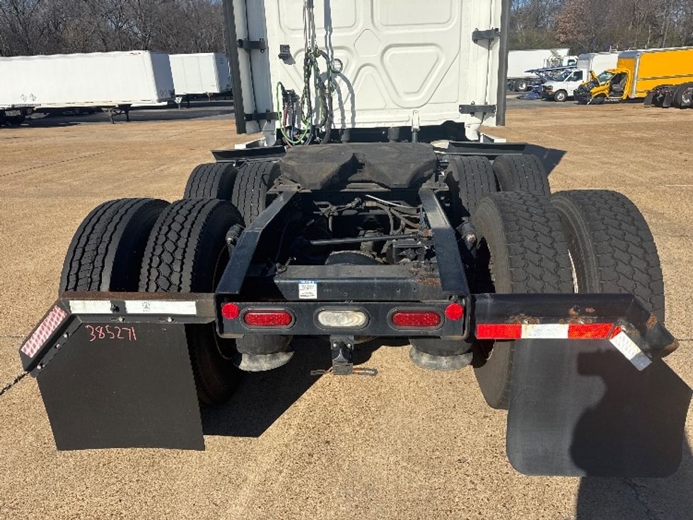 Sleeper Tractor-Heavy Duty Tractors-Freightliner-2022-T12664ST-Memphis-TN-458,458\n\t\tmiles-$ 70,250 - Image 6