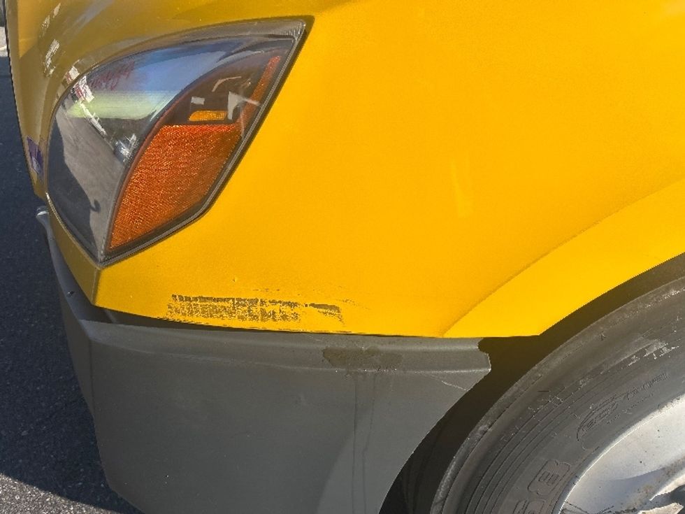 Sleeper Tractor-Heavy Duty Tractors-Freightliner-2022-T12664ST-Memphis-TN-627,832\n\t\tmiles-$ 50,750 - Image 22