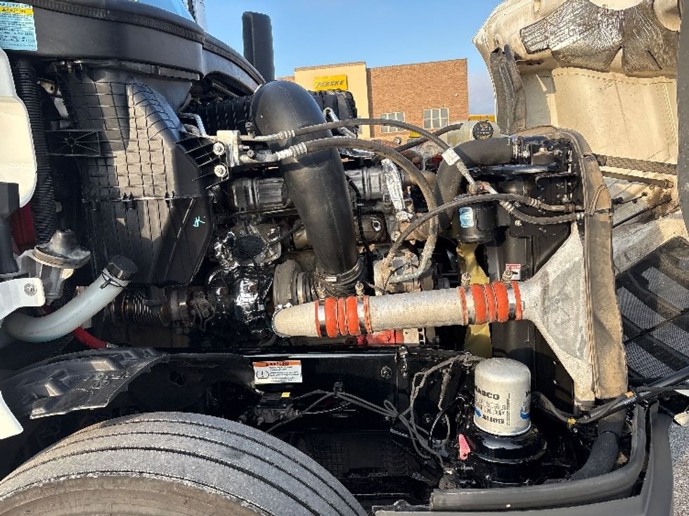 Sleeper Tractor-Heavy Duty Tractors-Freightliner-2022-T12664ST-Meridian-MS-385,483\n\t\tmiles-$ 82,750 - Image 20