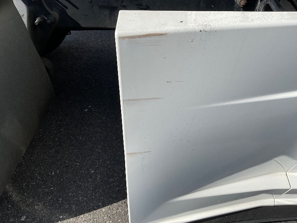 Sleeper Tractor-Heavy Duty Tractors-Freightliner-2022-T12664ST-Millville-NJ-327,285\n\t\tmiles-$ 85,250 - Image 22