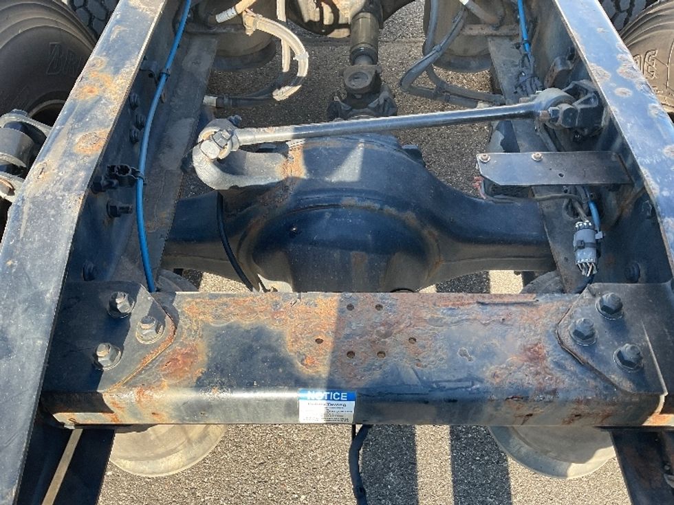 Sleeper Tractor-Heavy Duty Tractors-Freightliner-2022-T12664ST-Millville-NJ-446,488\n\t\tmiles-$ 72,750 - Image 23