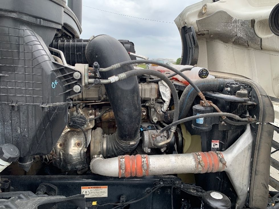 Sleeper Tractor-Heavy Duty Tractors-Freightliner-2022-T12664ST-Moberly-MO-676,598\n\t\tmiles-$ 54,000 - Image 20