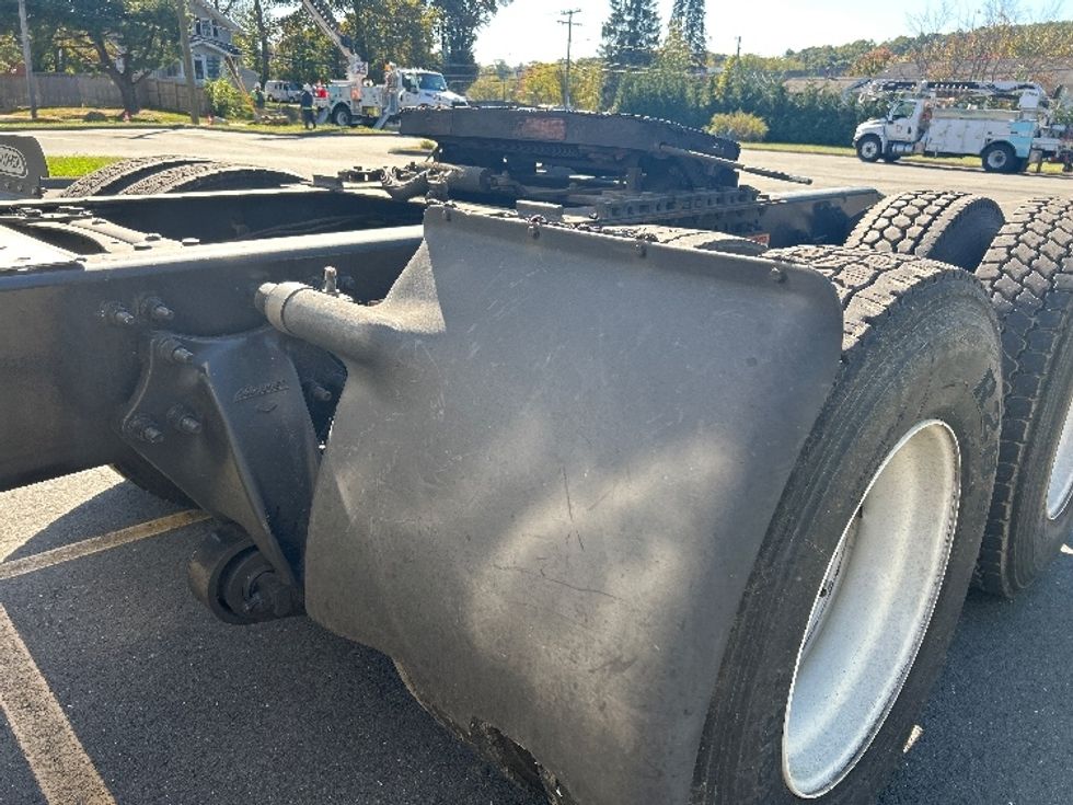 Sleeper Tractor-Heavy Duty Tractors-Freightliner-2022-T12664ST-Montgomery-NY-503,160\n\t\tmiles-$ 66,000 - Image 21