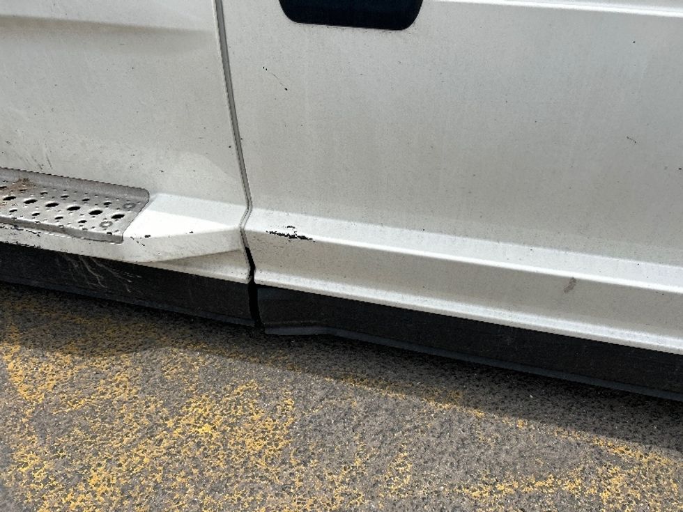 Sleeper Tractor-Heavy Duty Tractors-Freightliner-2022-T12664ST-Montgomery-NY-514,155\n\t\tmiles-$ 66,250 - Image 20