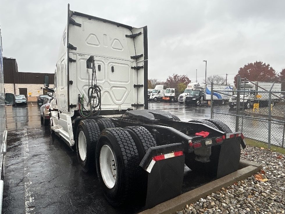 Sleeper Tractor-Heavy Duty Tractors-Freightliner-2022-T12664ST-Montgomery-NY-514,155\n\t\tmiles-$ 66,250 - Image 5