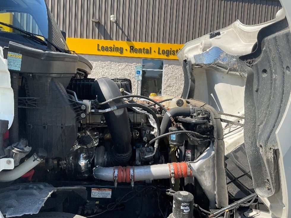 Sleeper Tractor-Heavy Duty Tractors-Freightliner-2022-T12664ST-Mount Pleasant-PA-484,235\n\t\tmiles-$ 73,000 - Image 17