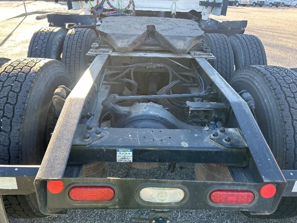 Sleeper Tractor-Heavy Duty Tractors-Freightliner-2022-T12664ST-Norfolk-VA-567,942\n\t\tmiles-$ 65,500 - Image 6