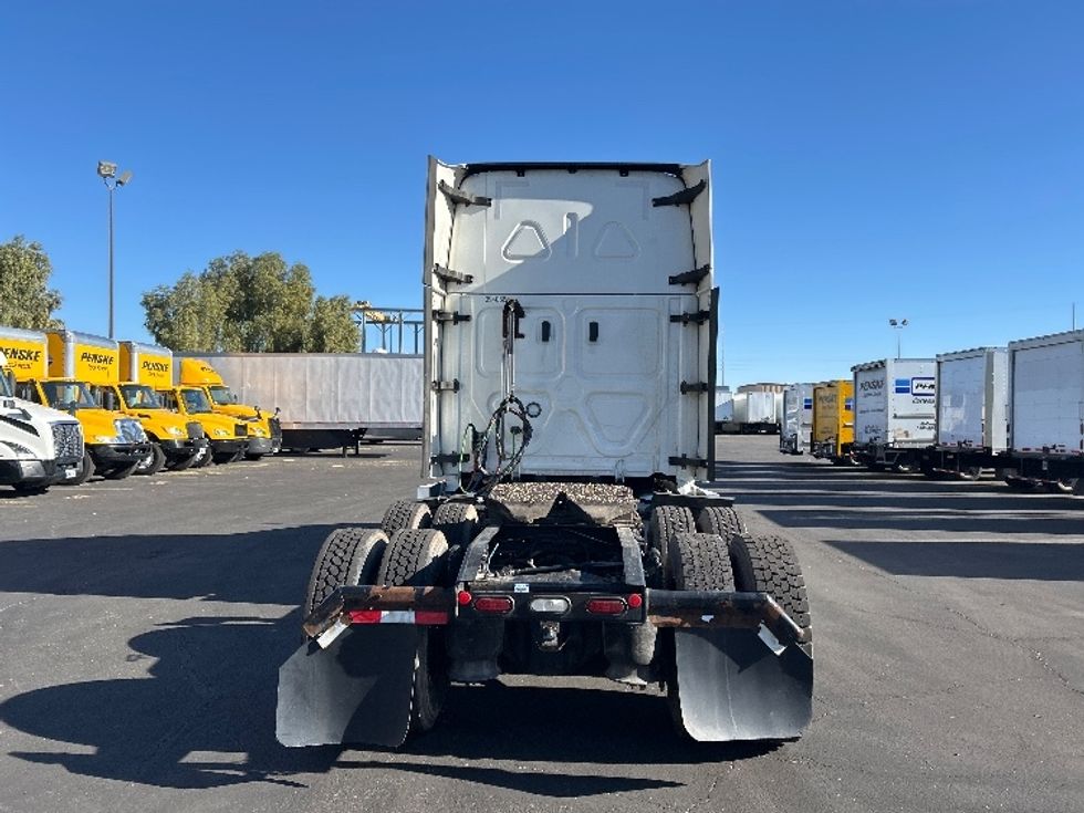 Sleeper Tractor-Heavy Duty Tractors-Freightliner-2022-T12664ST-North Las Vegas-NV-514,239\n\t\tmiles-$ 71,250 - Image 6