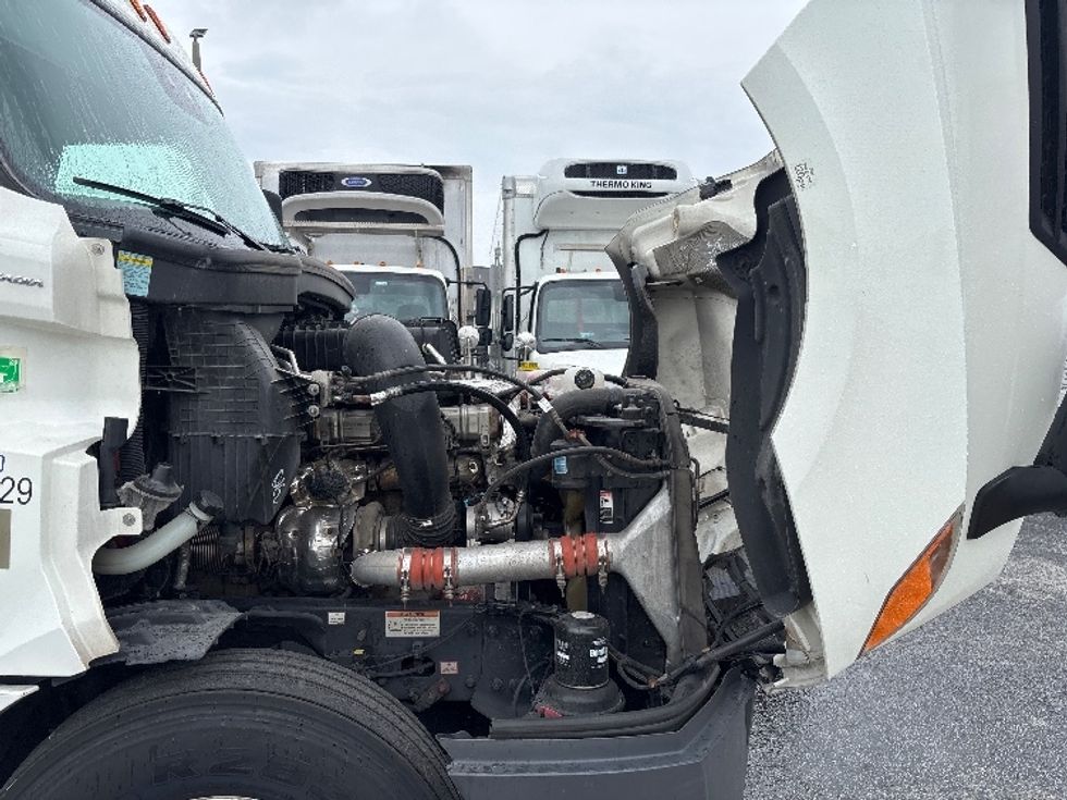 Sleeper Tractor-Heavy Duty Tractors-Freightliner-2022-T12664ST-Ocala-FL-570,353\n\t\tmiles-$ 73,250 - Image 20