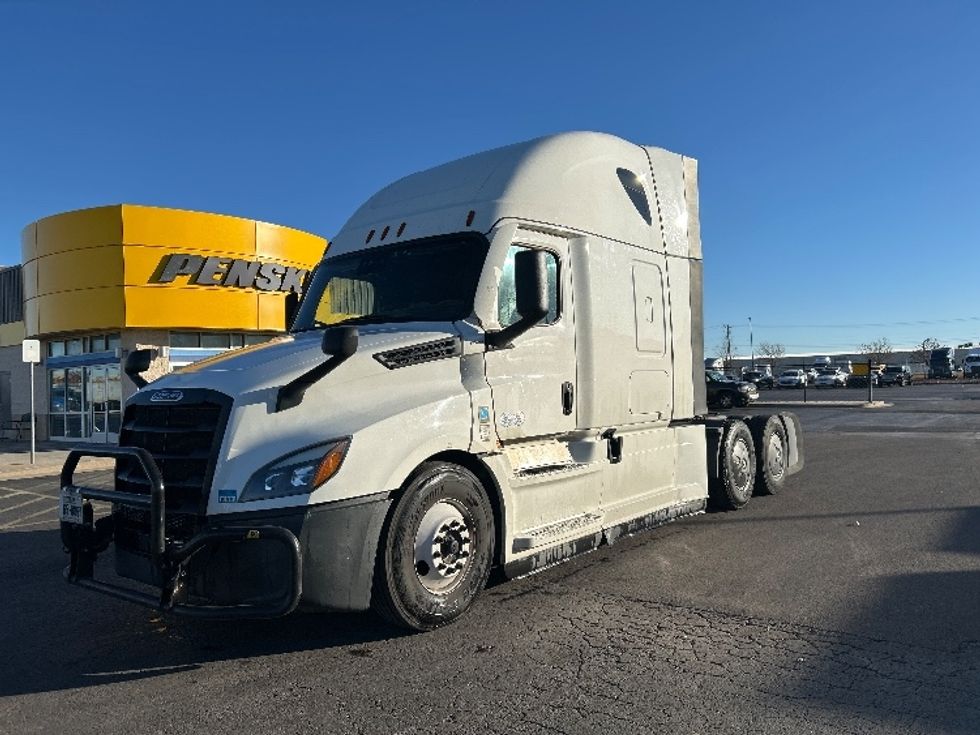 Sleeper Tractor-Heavy Duty Tractors-Freightliner-2022-T12664ST-Oklahoma City-OK-429,208\n\t\tmiles-$ 80,250 - Image 3
