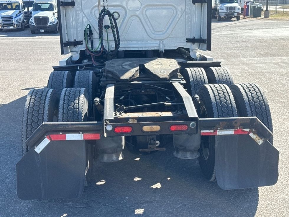 Sleeper Tractor-Heavy Duty Tractors-Freightliner-2022-T12664ST-Omaha-NE-465,651\n\t\tmiles-$ 71,000 - Image 6