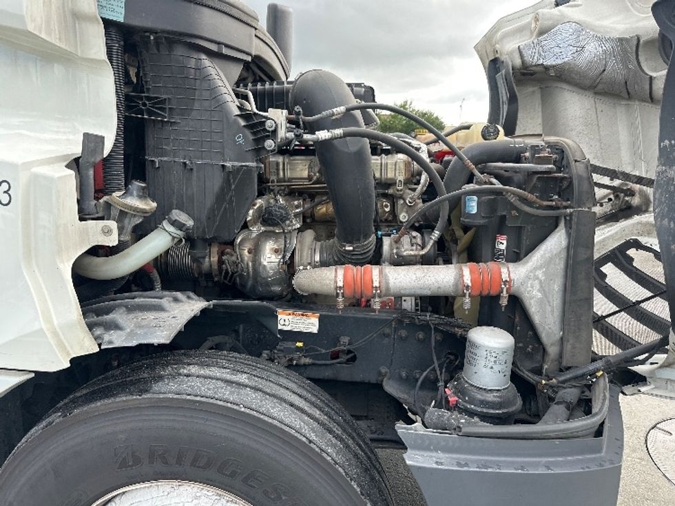 Sleeper Tractor-Heavy Duty Tractors-Freightliner-2022-T12664ST-Orlando-FL-462,813\n\t\tmiles-$ 73,500 - Image 20