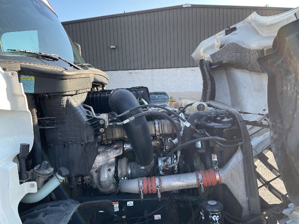 Sleeper Tractor-Heavy Duty Tractors-Freightliner-2022-T12664ST-Orlando-FL-576,726\n\t\tmiles-$ 58,750 - Image 20