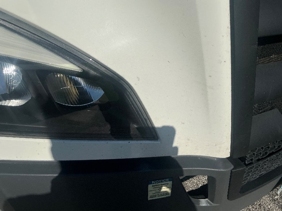 Sleeper Tractor-Heavy Duty Tractors-Freightliner-2022-T12664ST-Orlando-FL-579,988\n\t\tmiles-$ 61,500 - Image 25