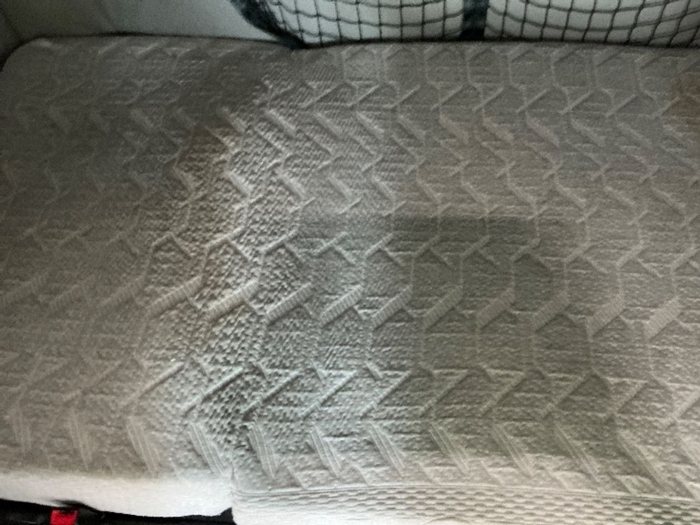 Sleeper Tractor-Heavy Duty Tractors-Freightliner-2022-T12664ST-Orlando-FL-607,143\n\t\tmiles-$ 59,750 - Image 17