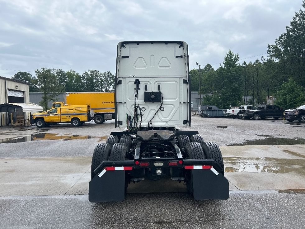 Sleeper Tractor-Heavy Duty Tractors-Freightliner-2022-T12664ST-Pell City-AL-299,998\n\t\tmiles-$ 96,750 - Image 6