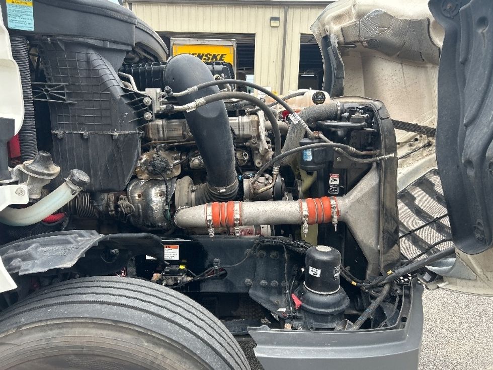 Sleeper Tractor-Heavy Duty Tractors-Freightliner-2022-T12664ST-Pell City-AL-460,594\n\t\tmiles-$ 78,000 - Image 20