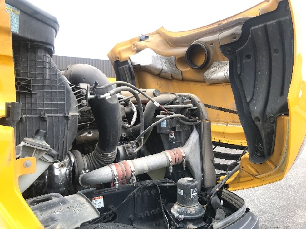 Sleeper Tractor-Heavy Duty Tractors-Freightliner-2022-T12664ST-Pensacola-FL-405,410\n\t\tmiles-$ 76,750 - Image 20