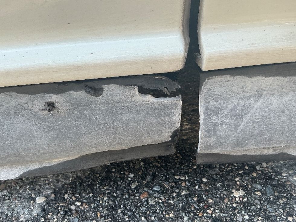 Sleeper Tractor-Heavy Duty Tractors-Freightliner-2022-T12664ST-Pensacola-FL-432,094\n\t\tmiles-$ 80,250 - Image 26