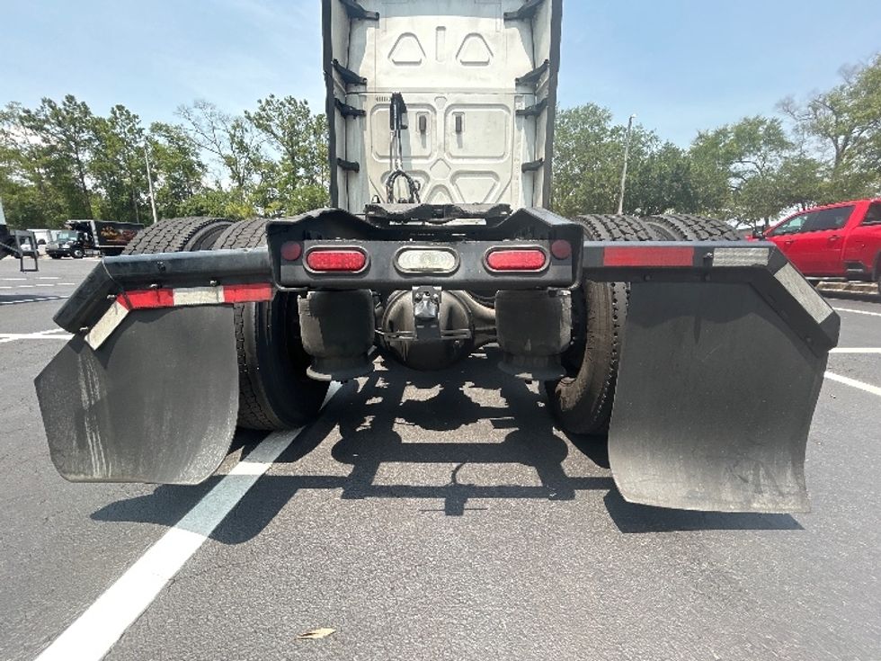 Sleeper Tractor-Heavy Duty Tractors-Freightliner-2022-T12664ST-Pensacola-FL-504,417\n\t\tmiles-$ 78,500 - Image 22