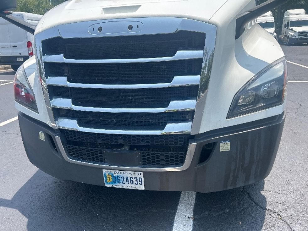 Sleeper Tractor-Heavy Duty Tractors-Freightliner-2022-T12664ST-Pensacola-FL-504,417\n\t\tmiles-$ 78,500 - Image 24