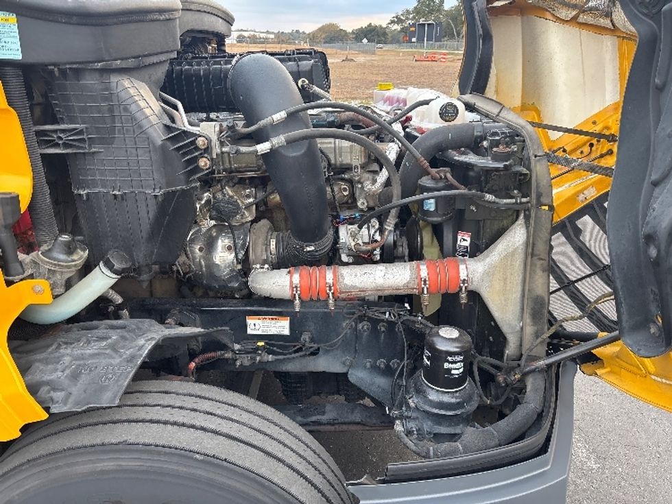 Sleeper Tractor-Heavy Duty Tractors-Freightliner-2022-T12664ST-Pensacola-FL-584,842\n\t\tmiles-$ 53,750 - Image 20