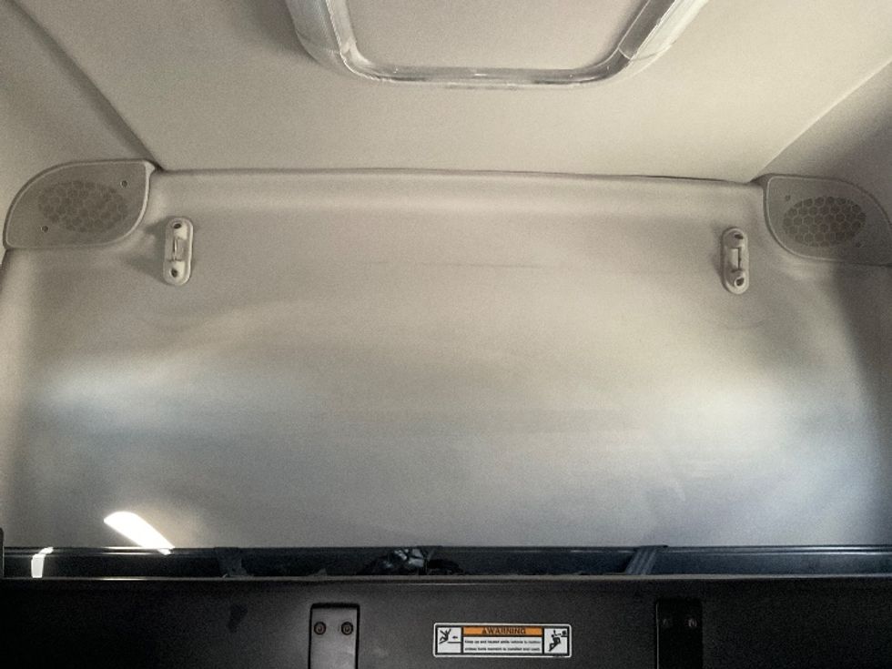 Sleeper Tractor-Heavy Duty Tractors-Freightliner-2022-T12664ST-Philadelphia-PA-539,881\n\t\tmiles-$ 64,750 - Image 17