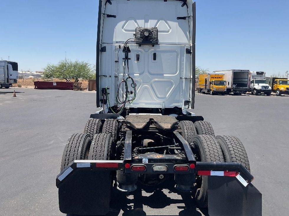 Sleeper Tractor-Heavy Duty Tractors-Freightliner-2022-T12664ST-Phoenix-AZ-347,703\n\t\tmiles-$ 93,250 - Image 6