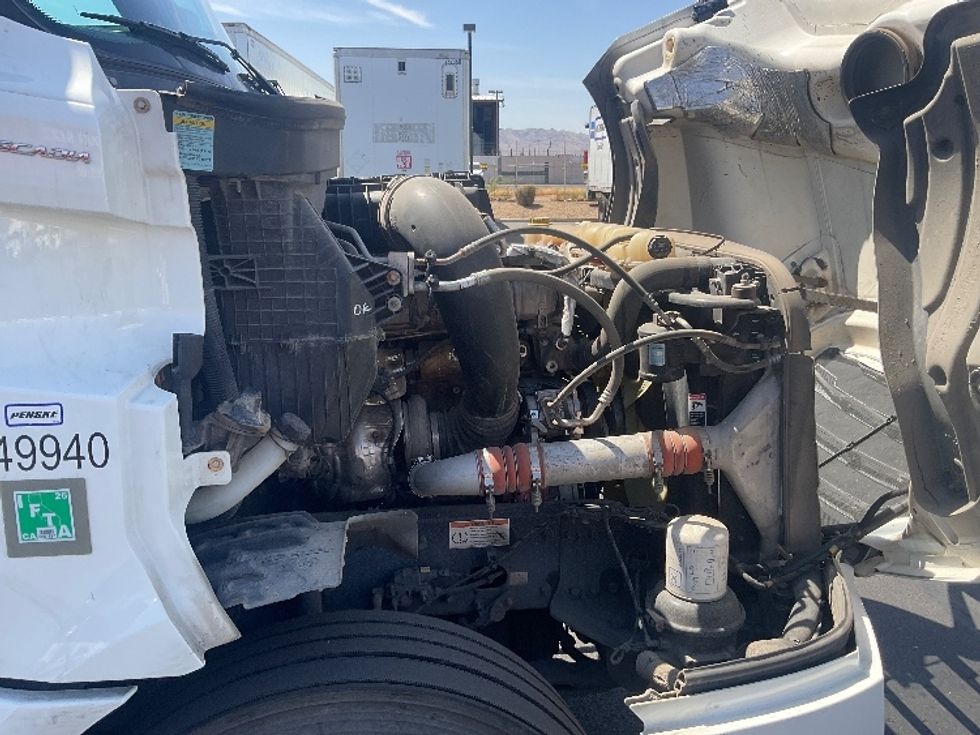 Sleeper Tractor-Heavy Duty Tractors-Freightliner-2022-T12664ST-Phoenix-AZ-557,120\n\t\tmiles-$ 62,250 - Image 20