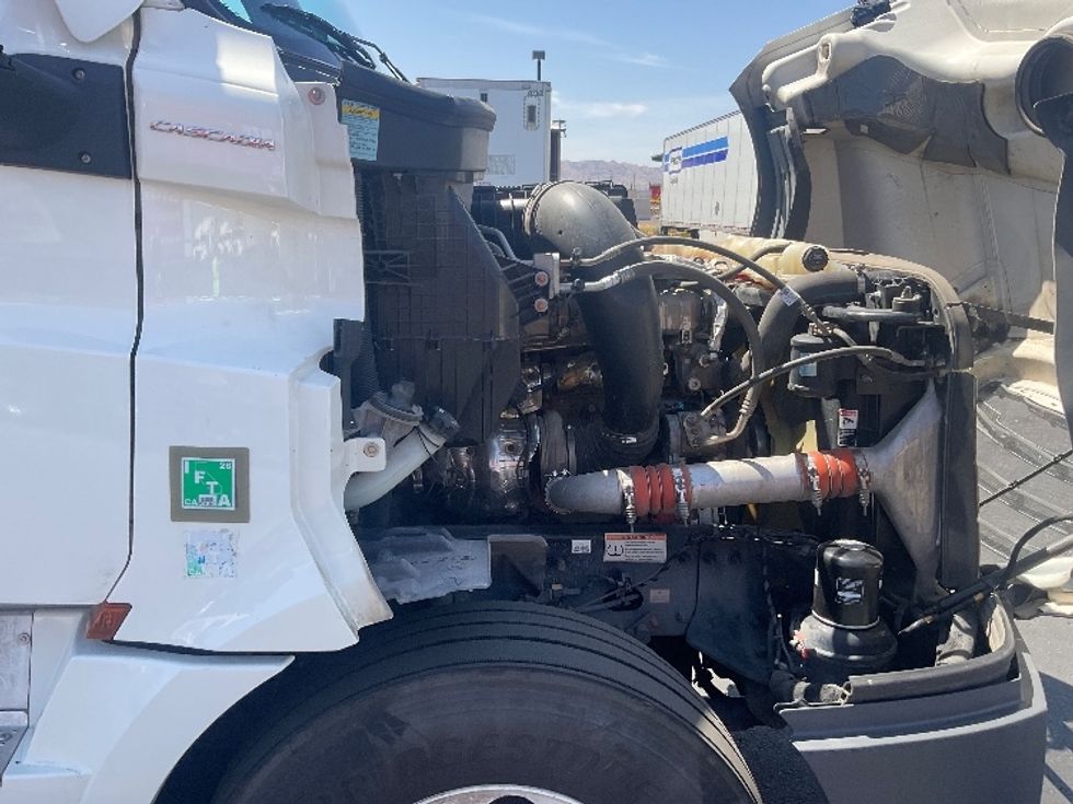 Sleeper Tractor-Heavy Duty Tractors-Freightliner-2022-T12664ST-Phoenix-AZ-574,751\n\t\tmiles-$ 59,250 - Image 20