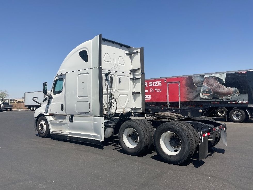 Sleeper Tractor-Heavy Duty Tractors-Freightliner-2022-T12664ST-Phoenix-AZ-574,751\n\t\tmiles-$ 59,250 - Image 5