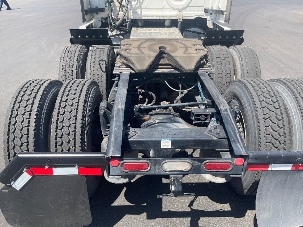 Sleeper Tractor-Heavy Duty Tractors-Freightliner-2022-T12664ST-Phoenix-AZ-574,751\n\t\tmiles-$ 59,250 - Image 6