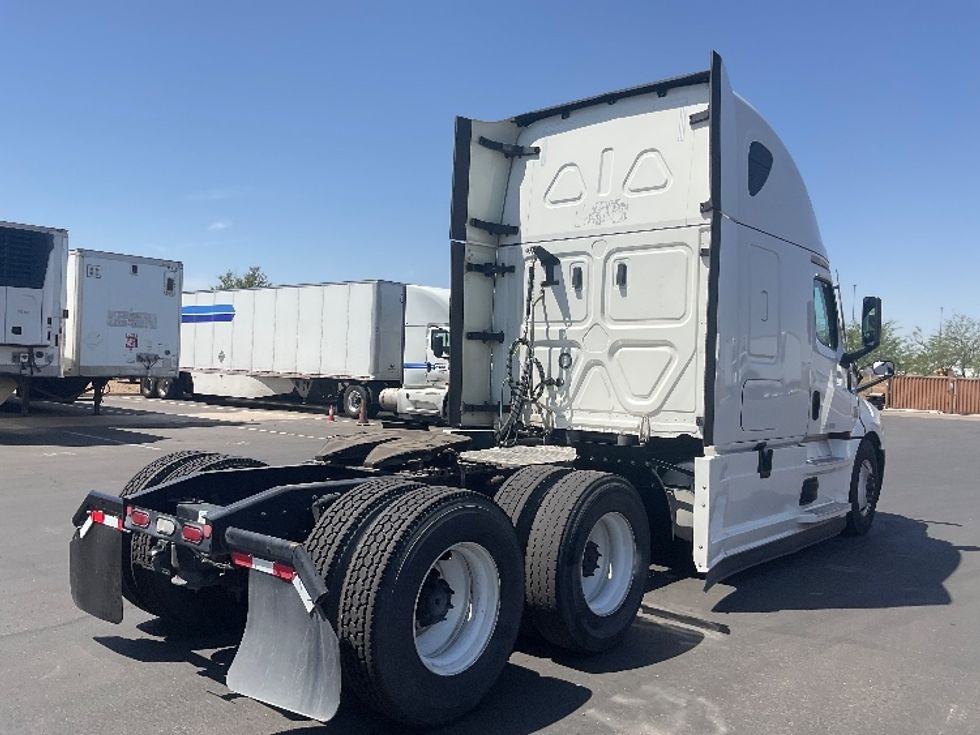 Sleeper Tractor-Heavy Duty Tractors-Freightliner-2022-T12664ST-Phoenix-AZ-574,751\n\t\tmiles-$ 59,250 - Image 7